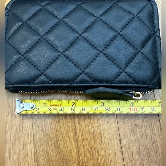 *last chance!!* Black zip wallet with ring - Picture 11 of 14